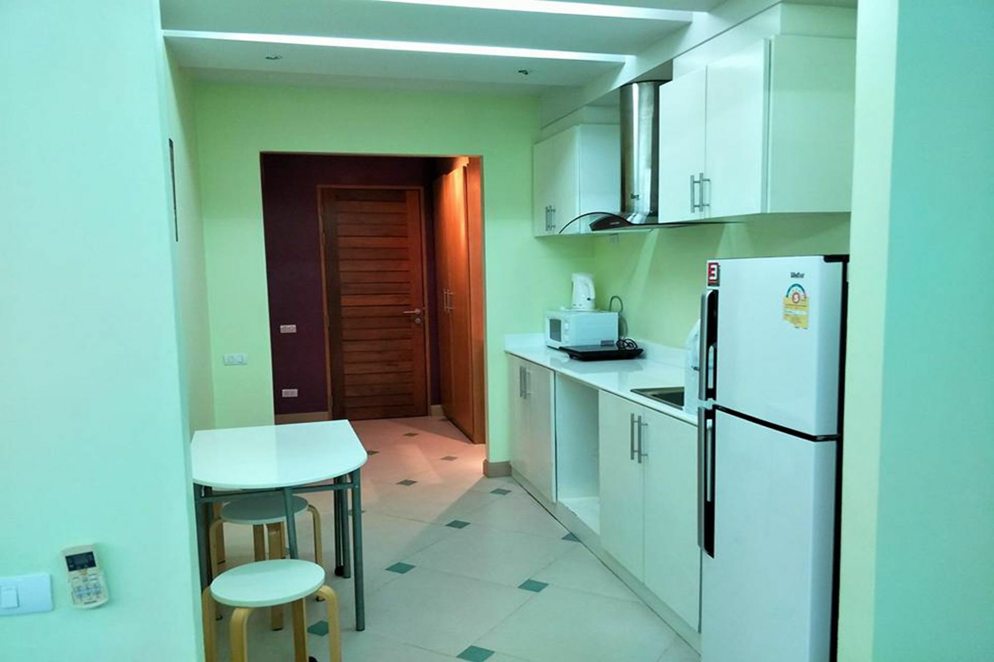 Condor Apartment Nai Harn Экстерьер фото